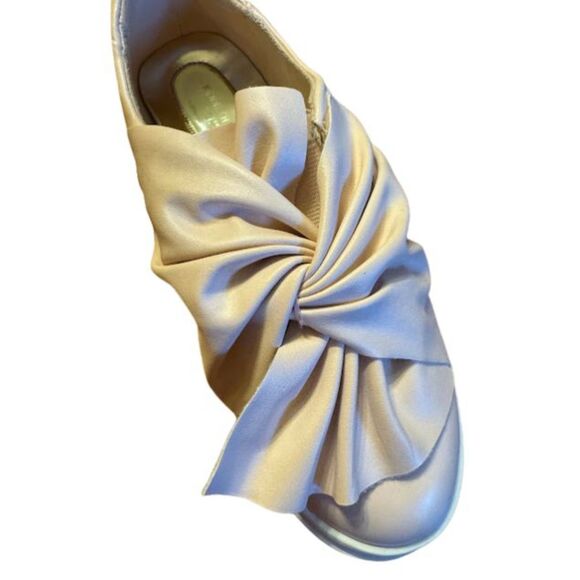 Kenneth cole dubb twist slide on sneaker blush size 3 kids good used condition - Picture 6 of 7